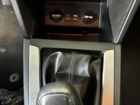 Used 2019 Hyundai Elantra SE w/ Cargo Package FWD image 23