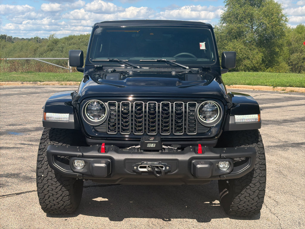 Used 2025 Jeep Wrangler Unlimited Rubicon AWD/4WD image 7