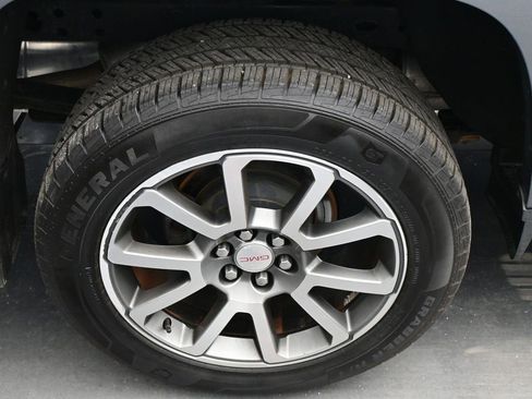 Used 2020 GMC Canyon Denali image 12