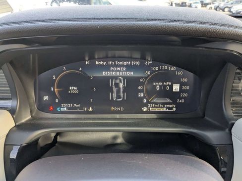 Used 2024 Lincoln Aviator Black Label w/ Class IV Trailer Tow Package image 29