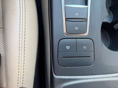 Used 2020 Ford Escape SEL AWD/4WD image 24
