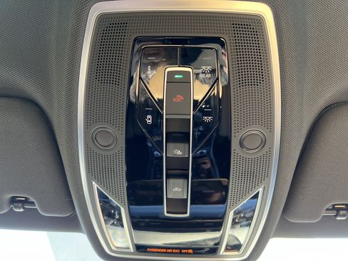 Used 2020 Audi A8 L 3.0T w/ Executive Package image 28