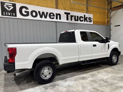 Used 2019 Ford F250 XL w/ Power Equipment Group AWD/4WD image 6