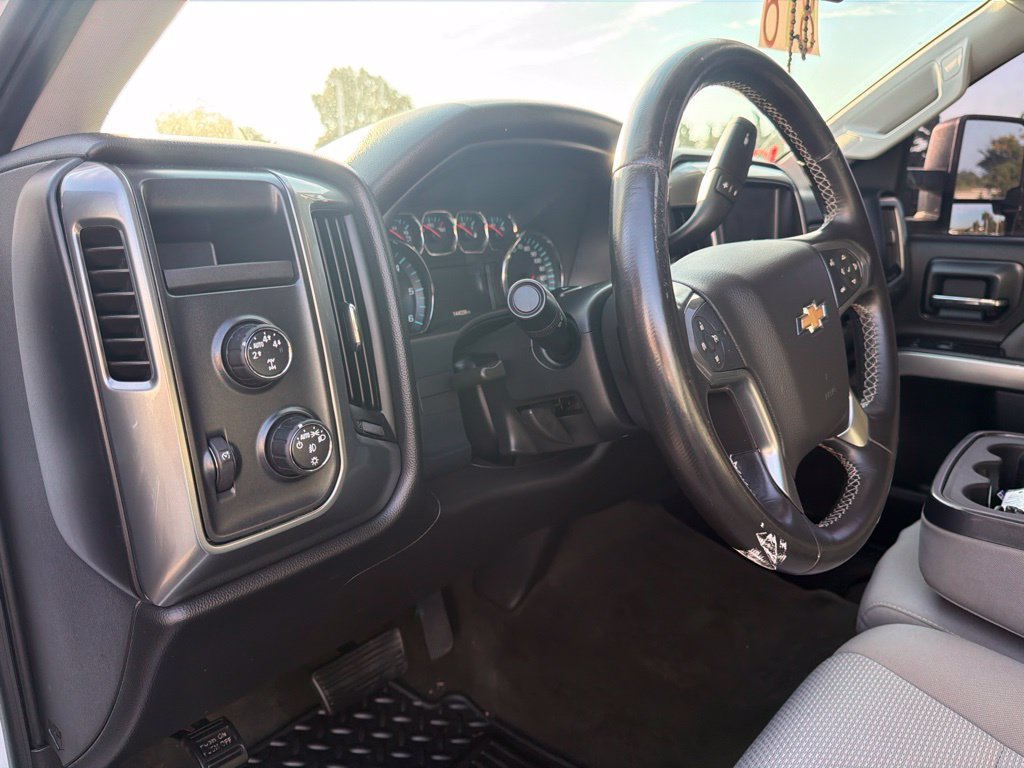 Used 2015 Chevrolet Silverado 1500 LT w/ All Star Edition AWD/4WD image 9