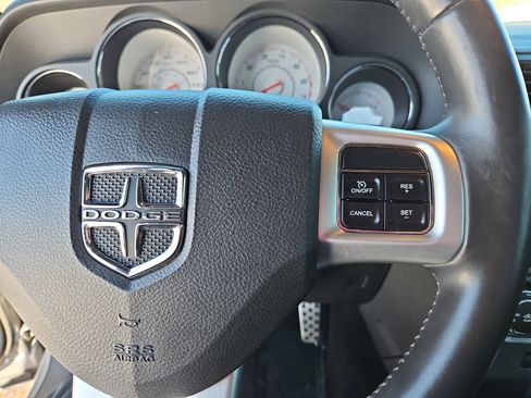 Used 2014 Dodge Challenger R/T image 14