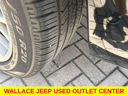 Used 2022 Jeep Grand Cherokee Summit RWD image 12