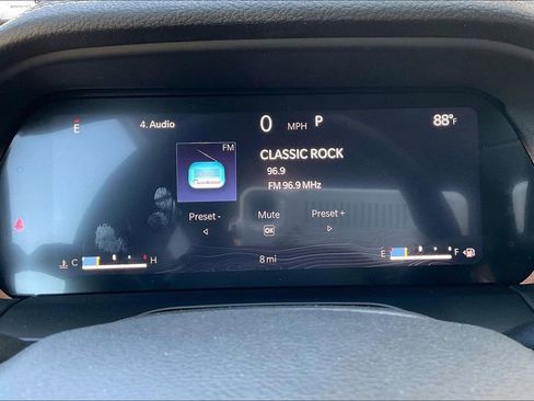 New 2025 Jeep Grand Cherokee Limited image 24