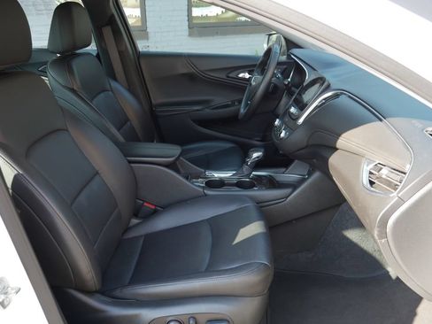 Used 2024 Chevrolet Malibu LT FWD image 7