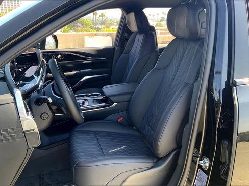 New 2026 Cadillac Escalade IQL Luxury image 12