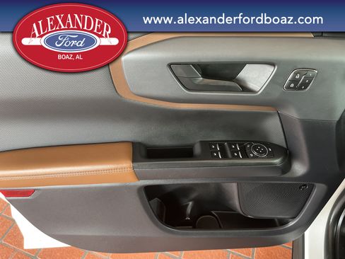 Used 2024 Ford Bronco Sport Outer Banks w/ Tech Package AWD/4WD image 9