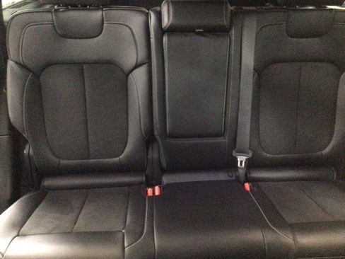 Used 2024 Jeep Grand Cherokee Altitude image 15