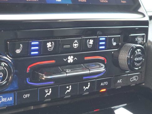 Used 2023 Jeep Grand Cherokee 4WD 4xe w/ Luxury Tech Group II image 28