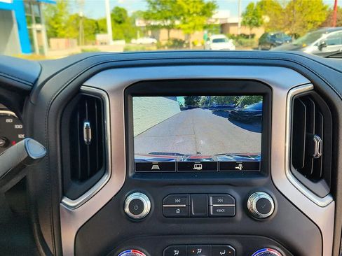 Used 2022 GMC Sierra 2500 SLE w/ SLE Convenience Package AWD/4WD image 18