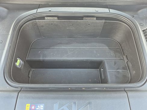 Used 2024 Kia EV9 Land AWD/4WD image 17