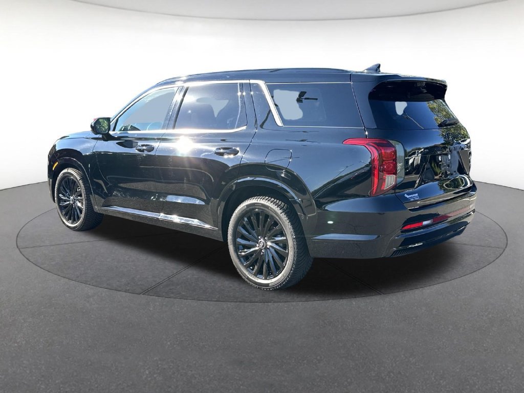 Used 2024 Hyundai Palisade Calligraphy AWD/4WD image 3