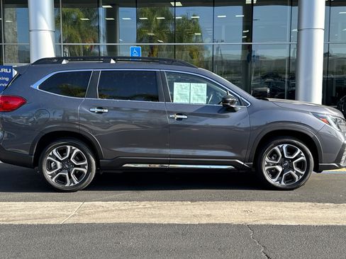 New 2025 Subaru Ascent Touring w/ Popular Package #2 AWD/4WD image 3