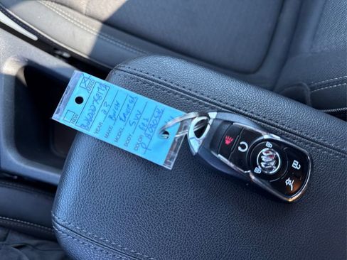 Used 2023 Buick Encore GX Select w/ Sport Touring Package image 38