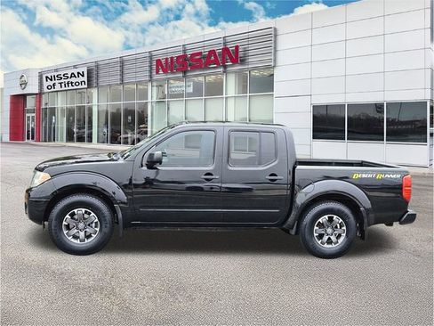 Used 2018 Nissan Frontier SV image 7