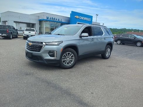 Used 2023 Chevrolet Traverse LT FWD image 36