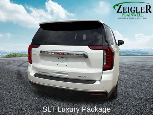 Used 2022 GMC Yukon SLT w/ SLT Premium Package AWD/4WD image 5