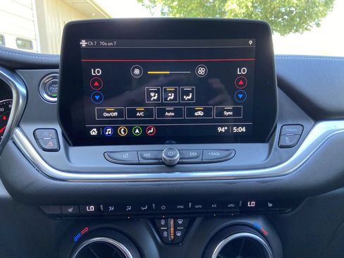Used 2023 Chevrolet Blazer LT w/ Sound & Technology Package AWD/4WD image 23