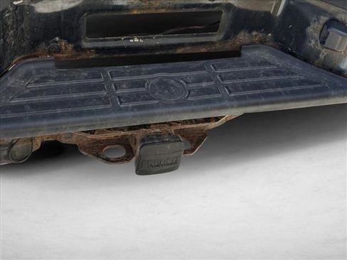 Used 2015 Nissan Titan S image 10