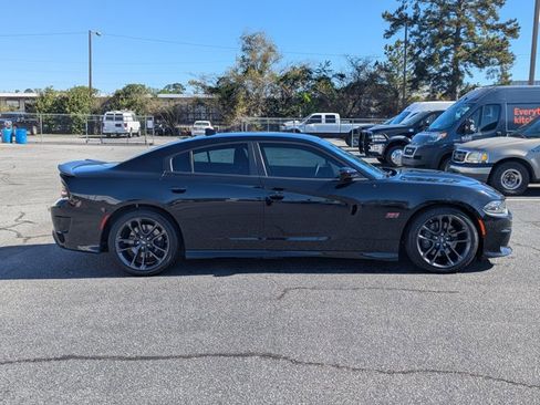 Used 2022 Dodge Charger Scat Pack image 4
