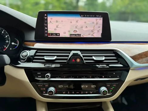 Used 2019 BMW 530i xDrive AWD/4WD image 21