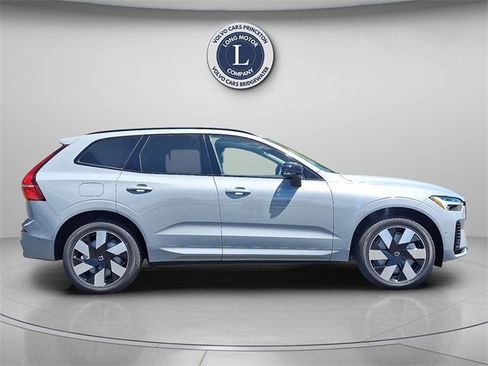 New 2025 Volvo XC60 T8 Plus w/ Protection Package Premier image 8