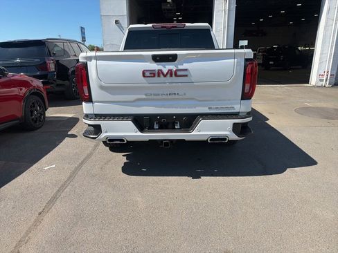Used 2024 GMC Sierra 1500 Denali w/ Denali Reserve Package AWD/4WD image 6