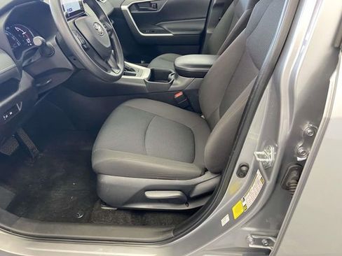 Certified 2025 Toyota RAV4 LE image 16