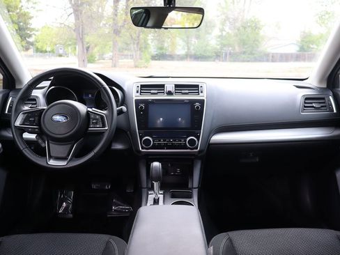 Used 2019 Subaru Outback 2.5i Premium AWD/4WD image 16