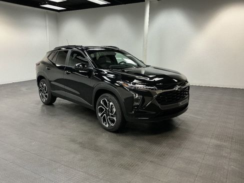 New 2026 Chevrolet Trax RS FWD image 7