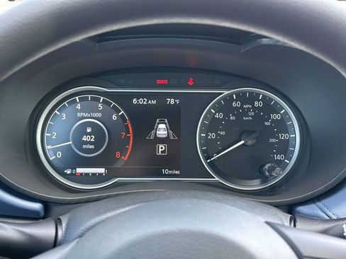 New 2025 Nissan Versa SV w/ Trunk Package FWD image 23