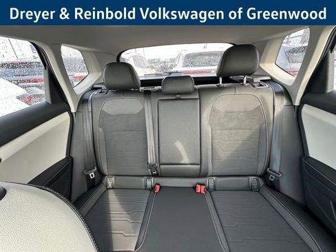 New 2026 Volkswagen Taos SE image 33