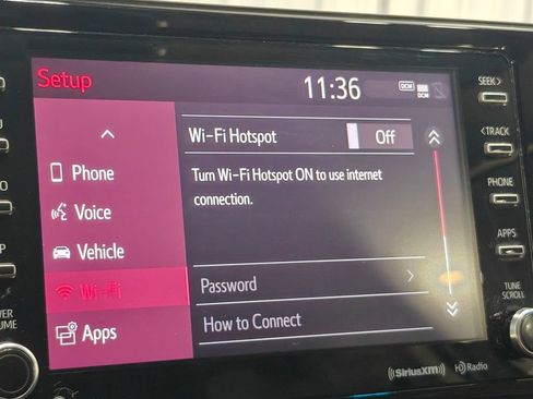 Used 2022 Toyota Venza LE image 39