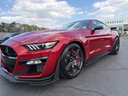 Used 2020 Ford Mustang Shelby GT500 w/ Carbon Fiber Track Pack image 15