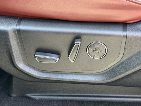 Certified 2019 Ford F450 Platinum w/ Platinum Ultimate Package image 18