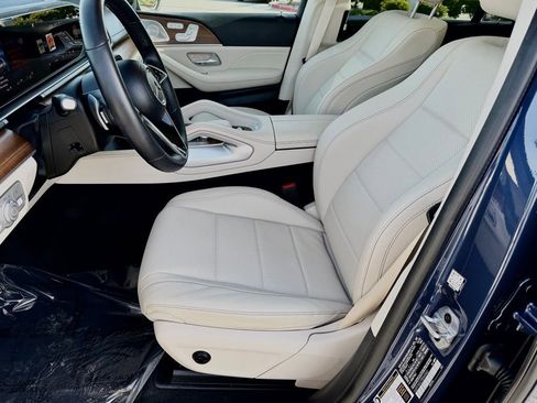 Used 2026 Mercedes-Benz GLS 450 4MATIC image 18