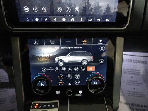 Used 2018 Land Rover Range Rover Supercharged AWD/4WD image 36