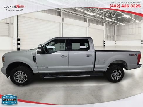 Used 2018 Ford F250 Lariat w/ Lariat Value Package image 2