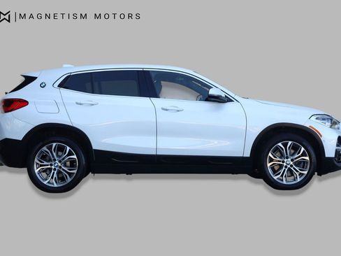 Used 2018 BMW X2 xDrive28i w/ Convenience Package AWD/4WD image 2