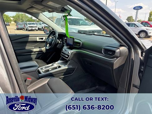 Used 2023 Ford Explorer XLT w/ Equipment Group 202A AWD/4WD image 33