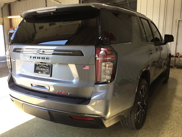 Used 2022 Chevrolet Tahoe RST w/ Luxury Package AWD/4WD image 4