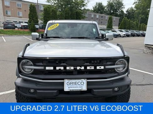 Used 2021 Ford Bronco Outer Banks AWD/4WD image 2
