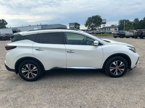 Used 2019 Nissan Murano SV AWD/4WD image 2
