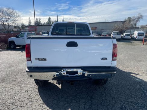 Used 2002 Ford F350 XLT image 9