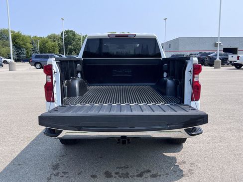 Used 2025 Chevrolet Silverado 1500 LT w/ Work Truck Package AWD/4WD image 15