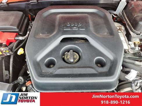 Used 2023 Jeep Wrangler Unlimited Sahara AWD/4WD image 31