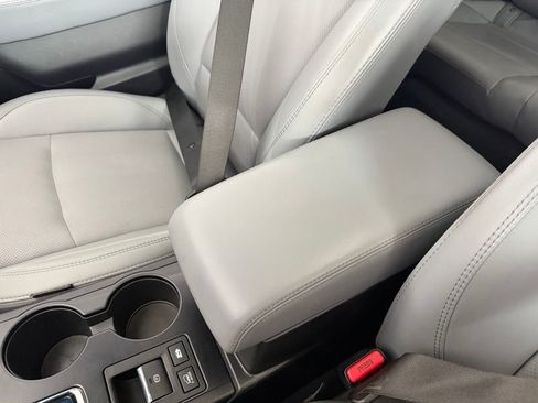 Used 2019 Subaru Outback 2.5i Limited image 32